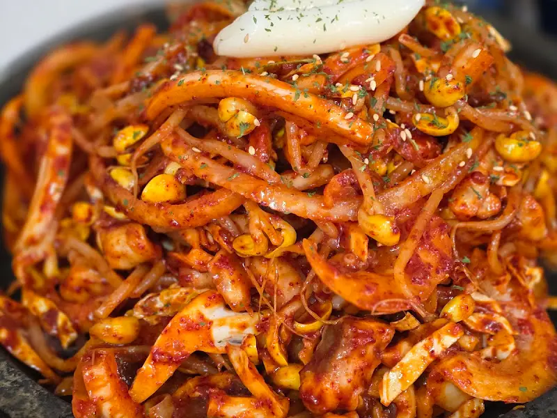 떡사리 추가된 낙지볶음