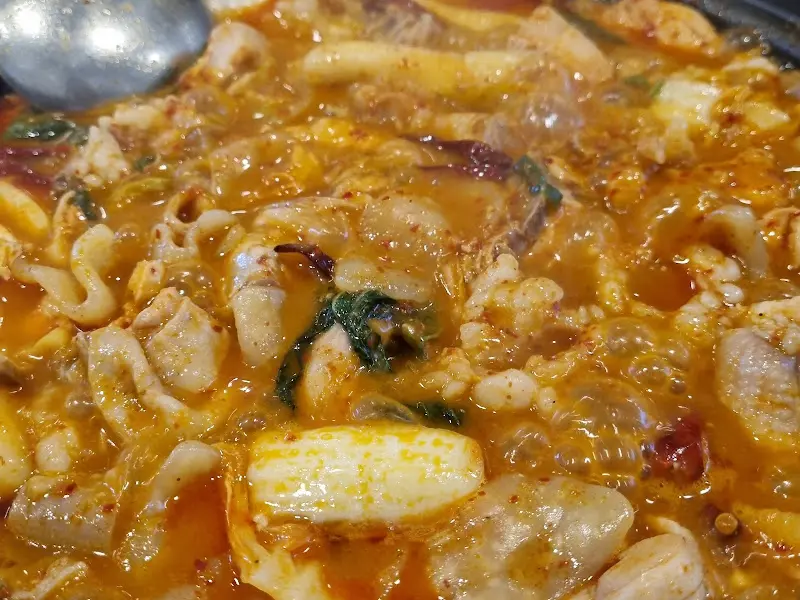 곱창과 닭고기의 환상적인 만남