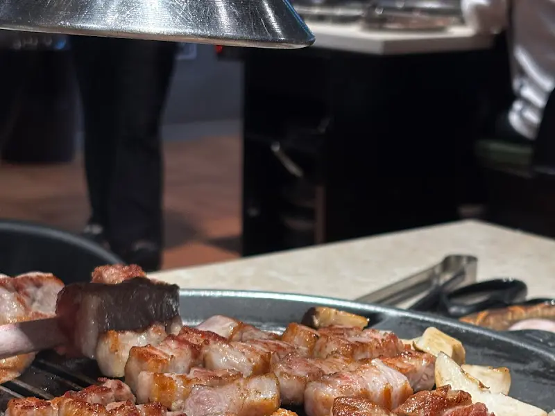 잘 구워진 돼지고기