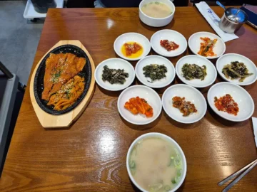 미시령 옛길 따라 발견한 황태구이, 다리골식당에서 맛보는 과학적인 맛의 향연 (속초 맛집)