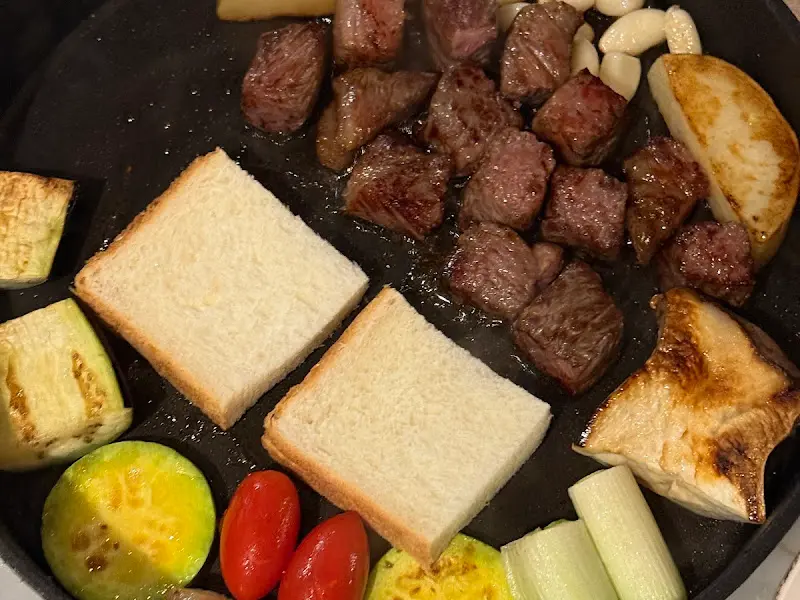 우미남 한우와 곁들임