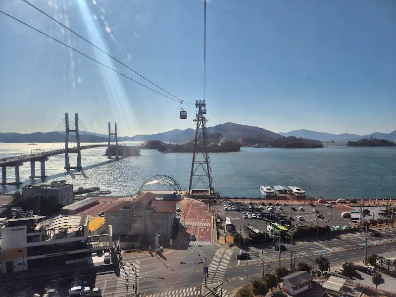 케이블카에서 바라본 사천 바다 풍경