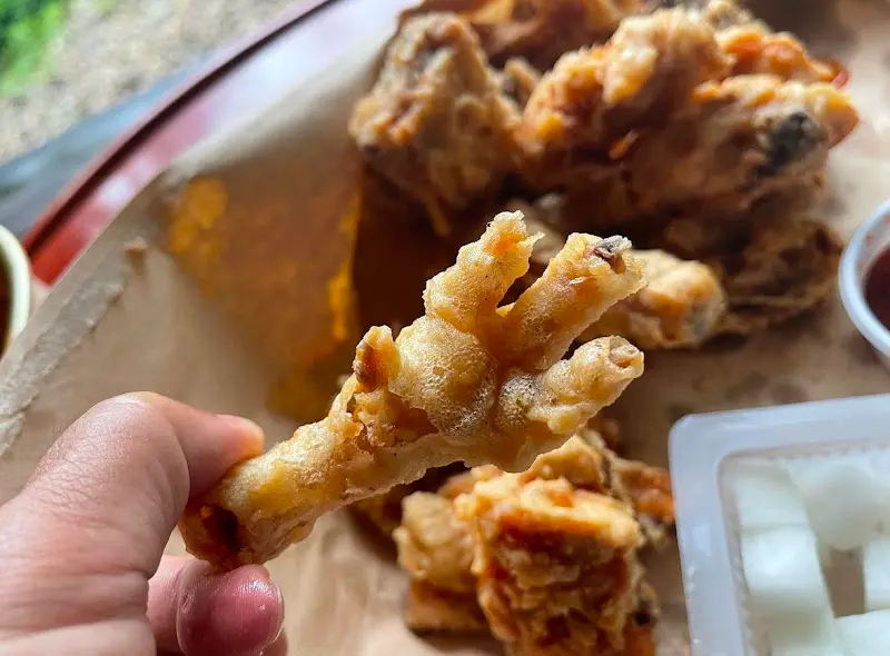 해태닭집 후라이드 치킨과 닭발 튀김