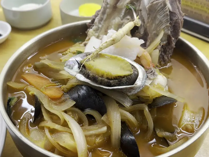 전복과 인삼이 들어간 짬뽕