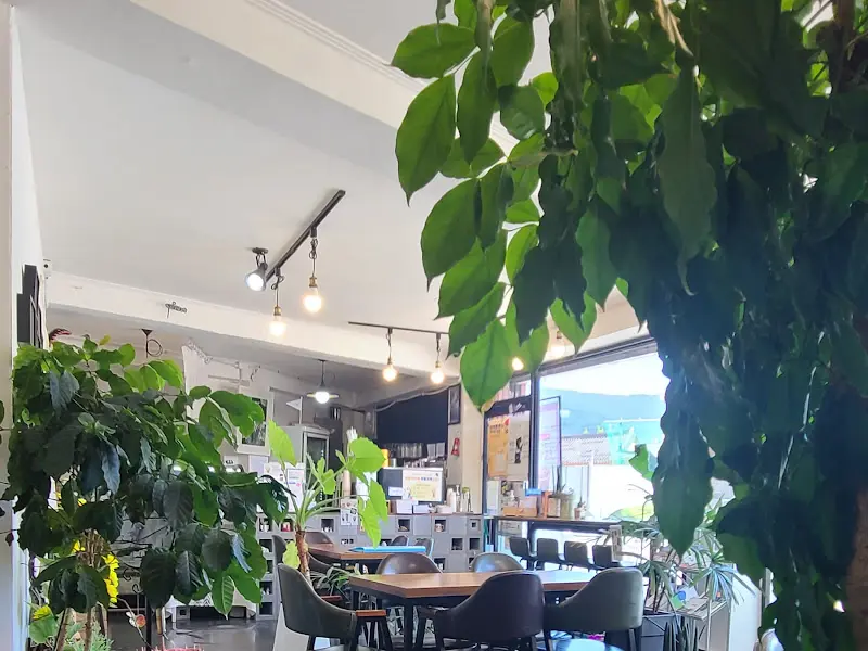 카페 내부 전경