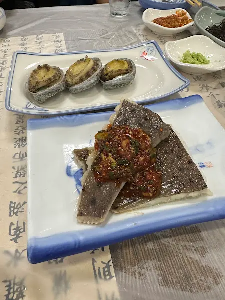 다채로운 해산물 한 상