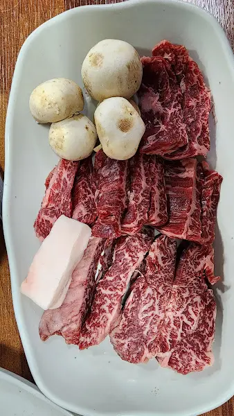 신선한 한우 모듬