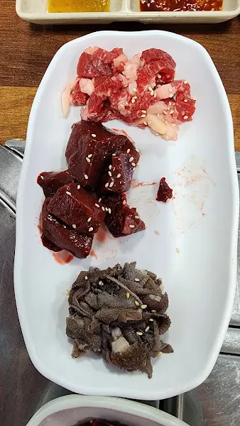 신선한 간과 천엽