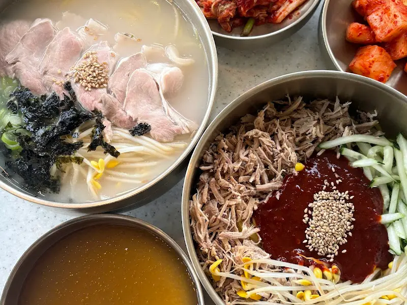 고기국수와 비빔국수