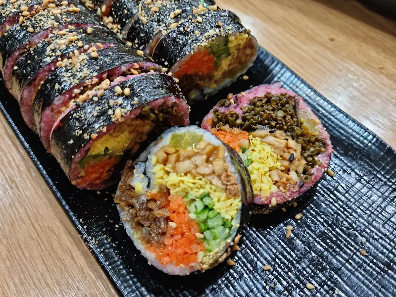 사리원 손만두 김밥 단면