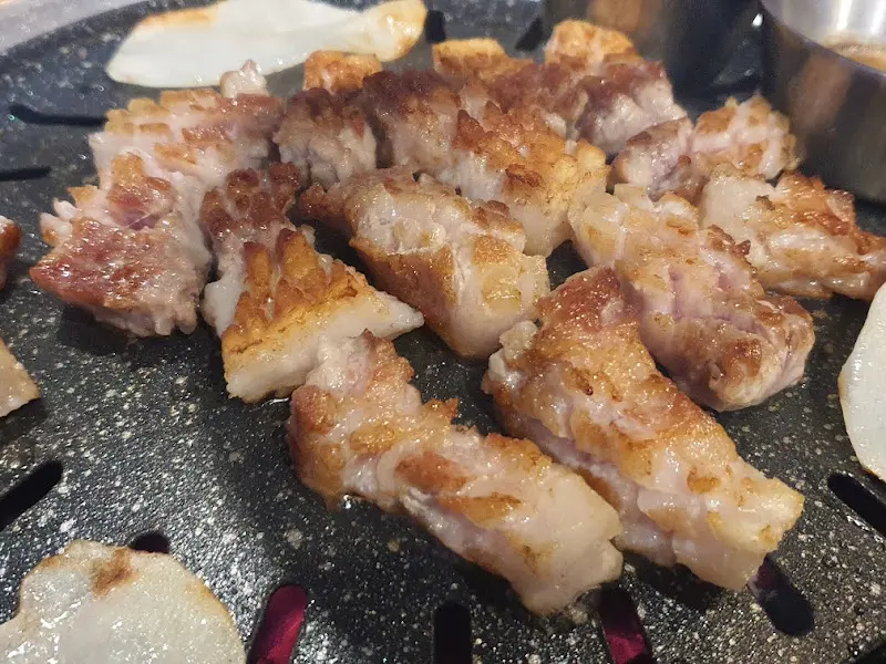 잘 익은 꽃삼겹살