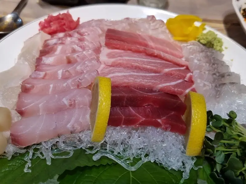 싱싱한 회 모듬