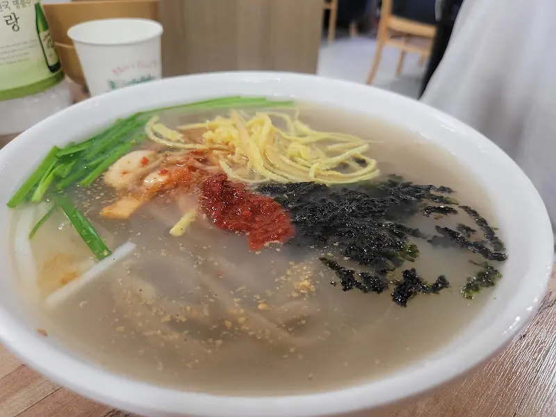 따뜻한 칡국수