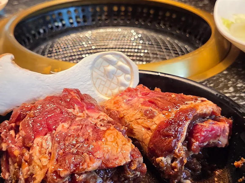 두툼한 왕돼지갈비