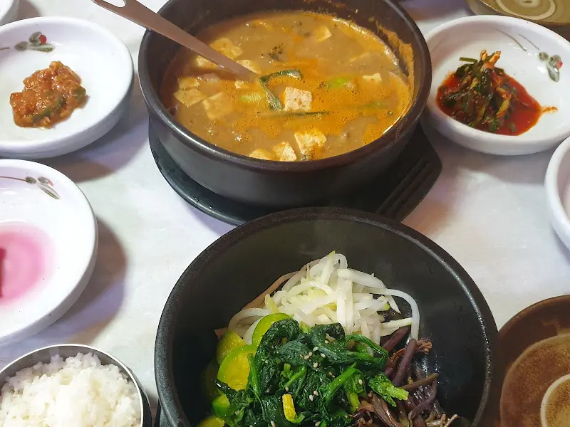 청국장과 비빔밥의 조화