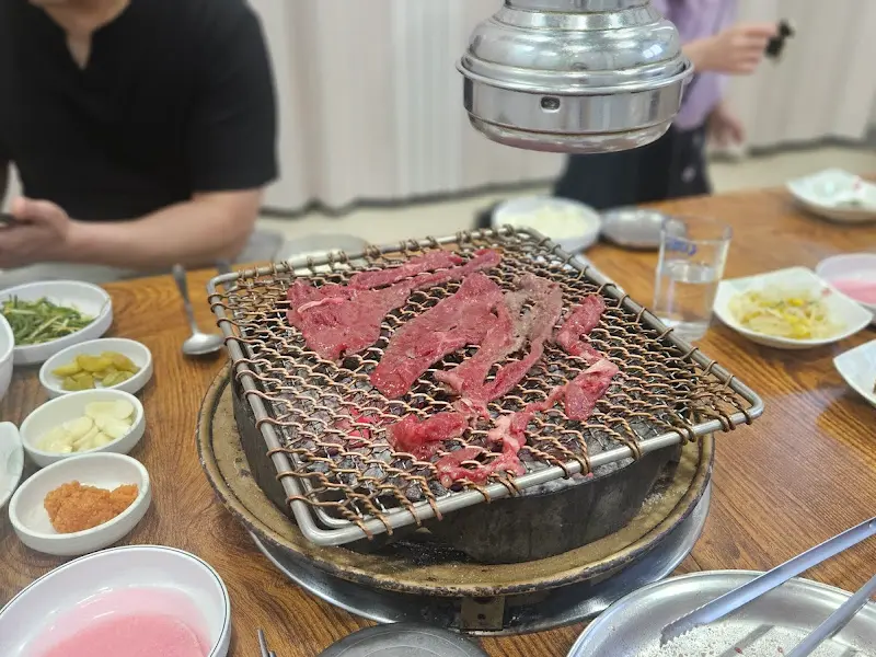 불고기가 구워지고 있는 모습