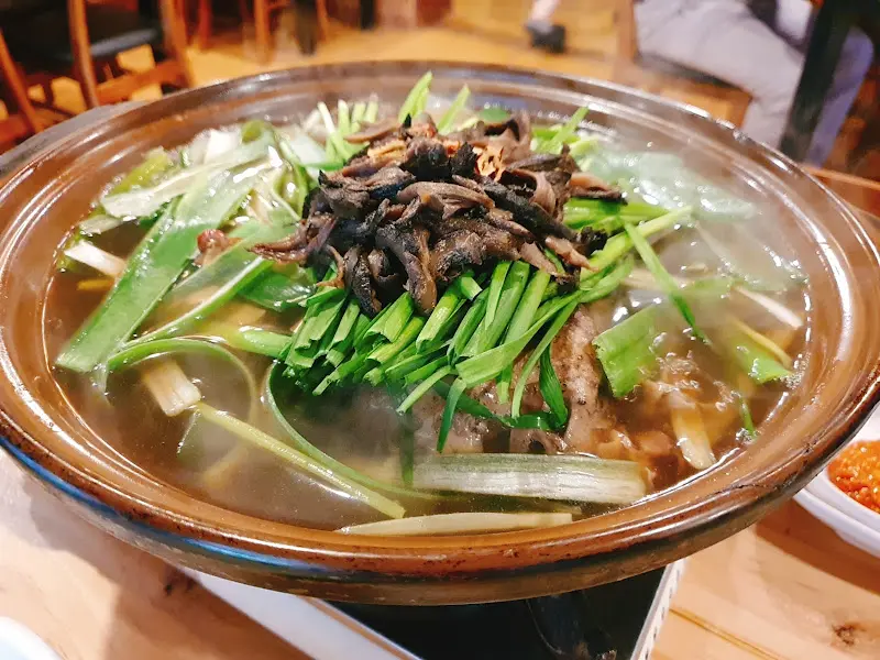 능이오리백숙 비주얼