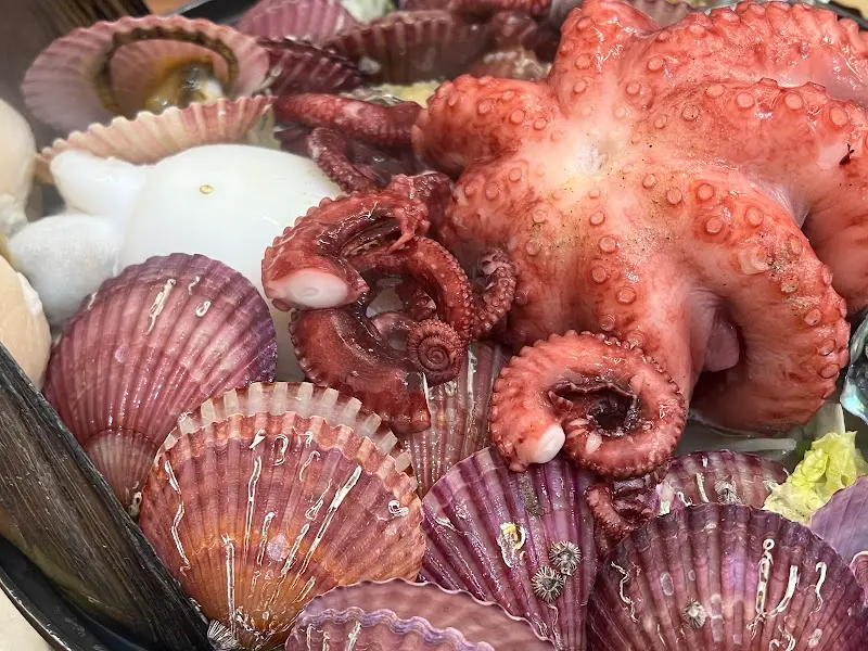 통문어와 해산물