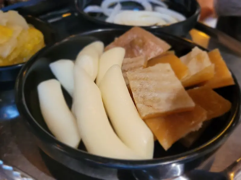 다양한 밑반찬들