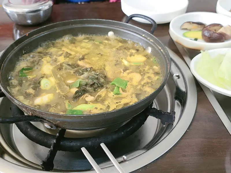 보글보글 끓는 우거지 새우탕