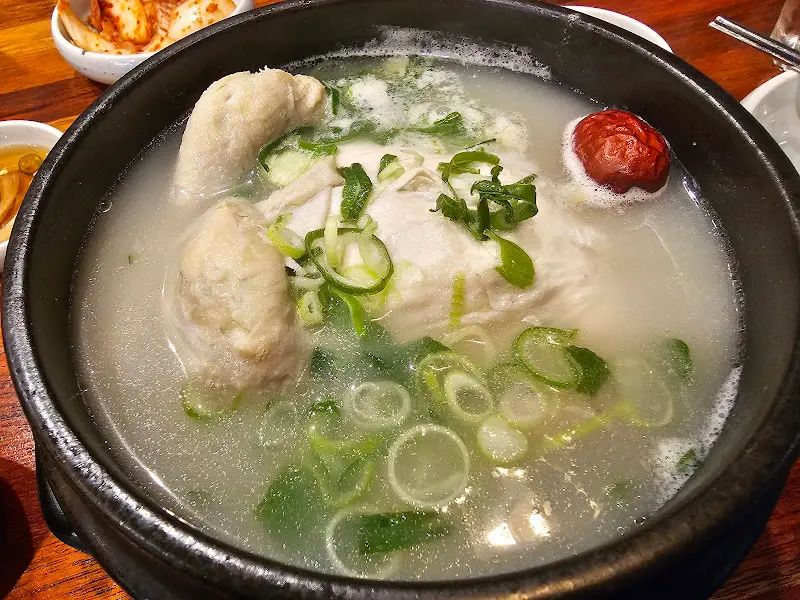 한보옥 삼계탕 클로즈업