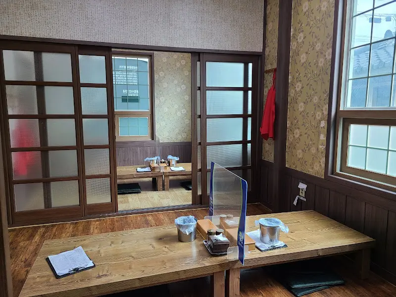 깔끔한 내부 인테리어