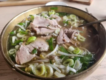 맑고 깊은 위안, 양산에서 만난 인생 돼지곰탕 맛집 순례