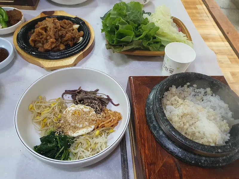 비빔밥과 쌈채소