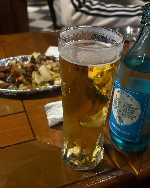 시원한 생맥주와 안주