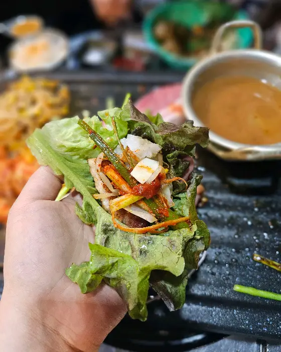 김과장 쌈 싸먹는 모습