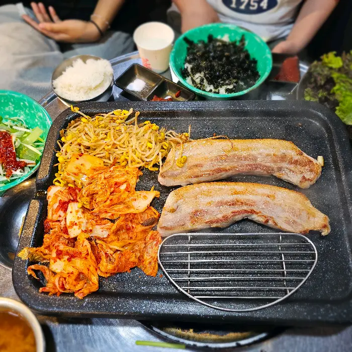 김과장 고기와 반찬들