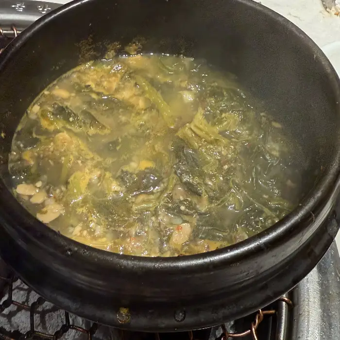 김이 모락모락 나는 시래기 된장찌개