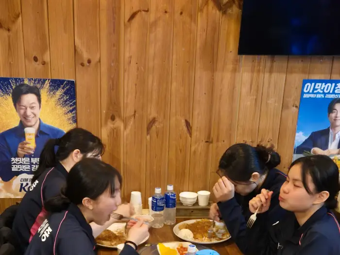 메뉴판과 안내문