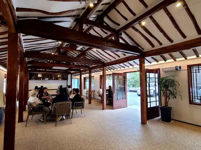 카페 내부 풍경