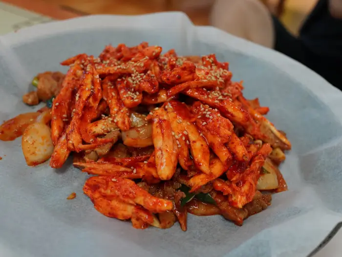 마늘 더덕 주물럭 근접샷