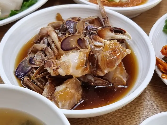 먹음직스러운 간장게장