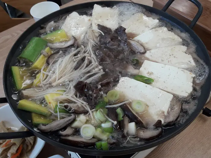 김치전골 속 재료