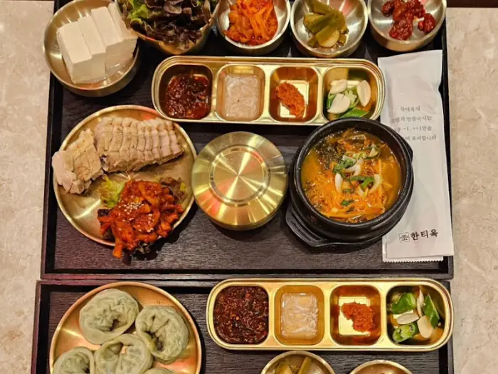 한티옥 테이블 세팅