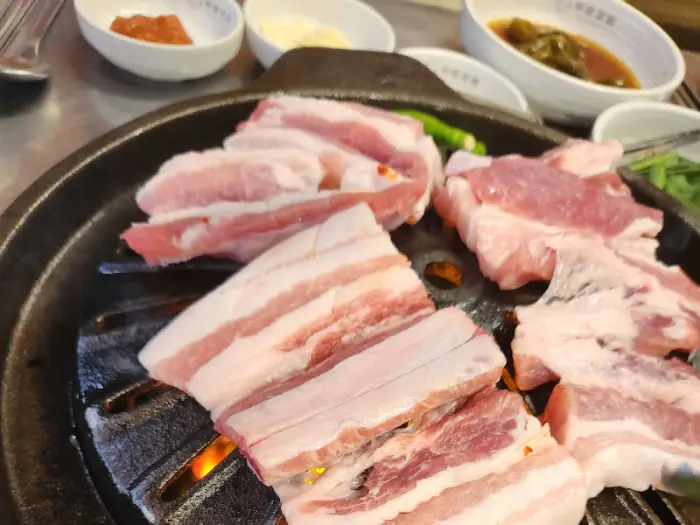 부암갈비 테이블 세팅