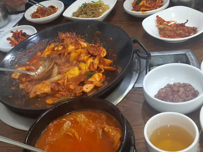 오삼불고기와 김치찌개