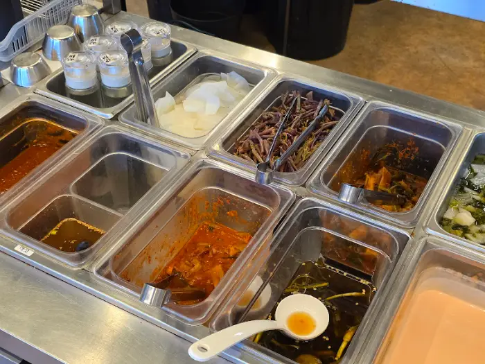 다양한 반찬 셀프바