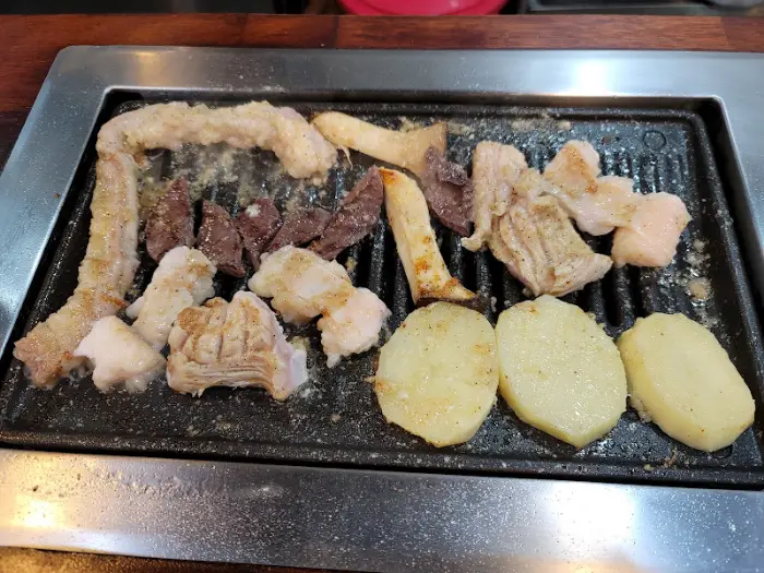 잘 익은 양곱창과 감자