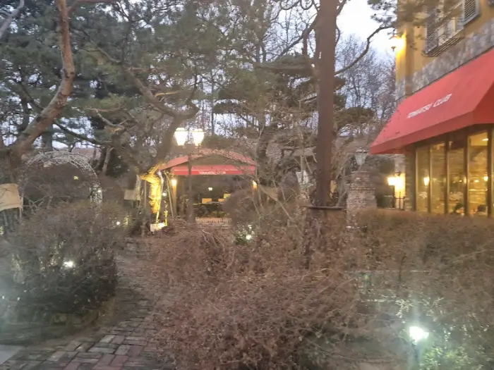 돈까스클럽 본점 정원