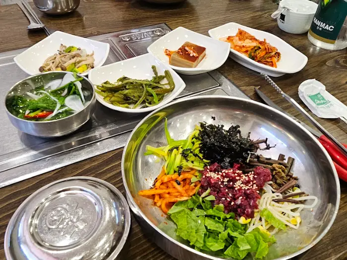 식탁 전체 사진