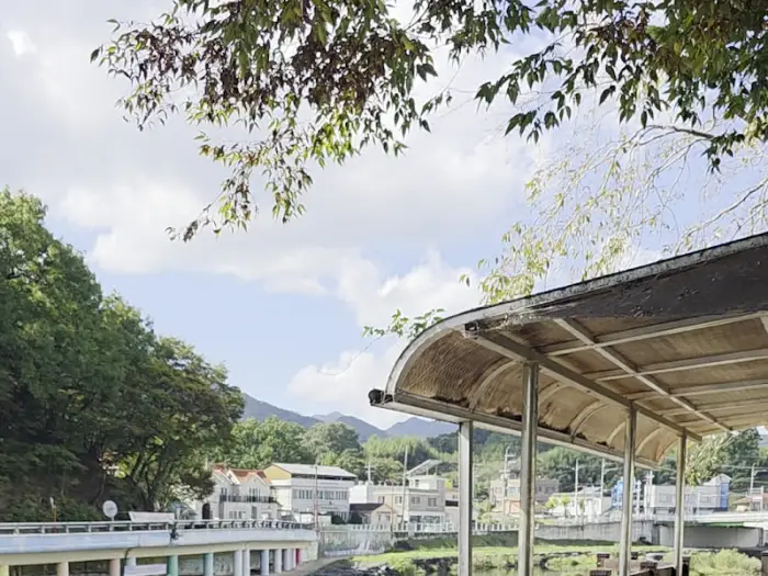 식당 외부 풍경