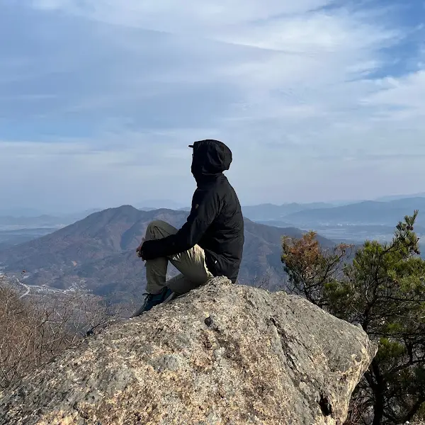 한적한 산 풍경