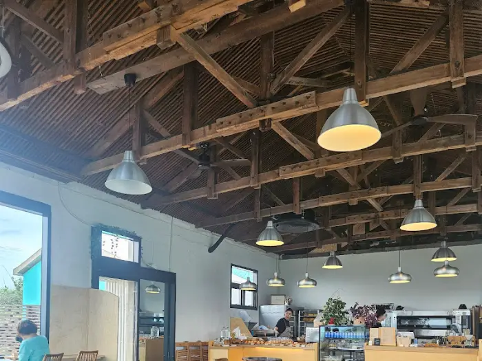 카페 내부 인테리어