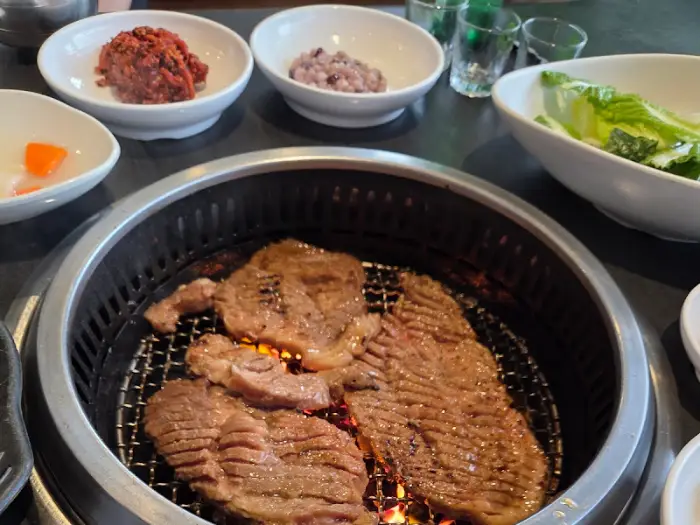 양념이 잘 배어든 소 양념 갈비