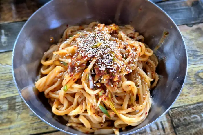 칼비빔국수 클로즈업