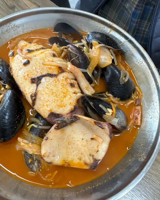 푸짐한 차돌 짬뽕